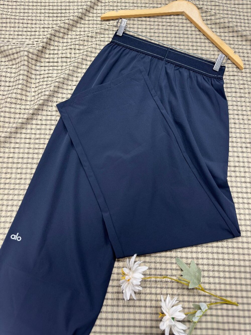 🌊NWT Alo Yoga Suit Up Trouser Navy Blue🦋Regular 30"Inseam - Picture 3 of 8